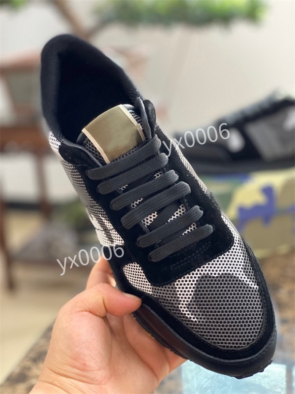 triple-s clear sole men women casual shoes crystal bottom paris white grey neon green platform sneakers mens designer trainers xg210702, Choose the color
triple-s clear sole men women casual shoes crystal bottom paris white grey neon green platform sneakers mens designer trainers xg210702, Choose the color