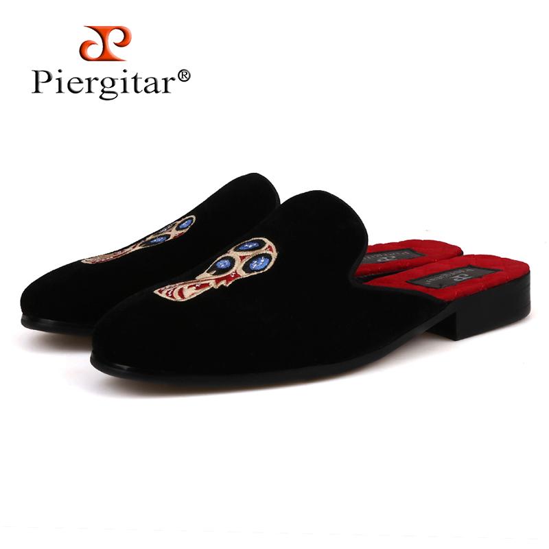 Slippers Piergitar Brand 2021 Russian Football World Cup Embroidery Men Velvet Fashion Party Half Designs Loafers Plus Size, Black
Slippers Piergitar Brand 2021 Russian Football World Cup Embroidery Men Velvet Fashion Party Half Designs Loafers Plus Size, Black