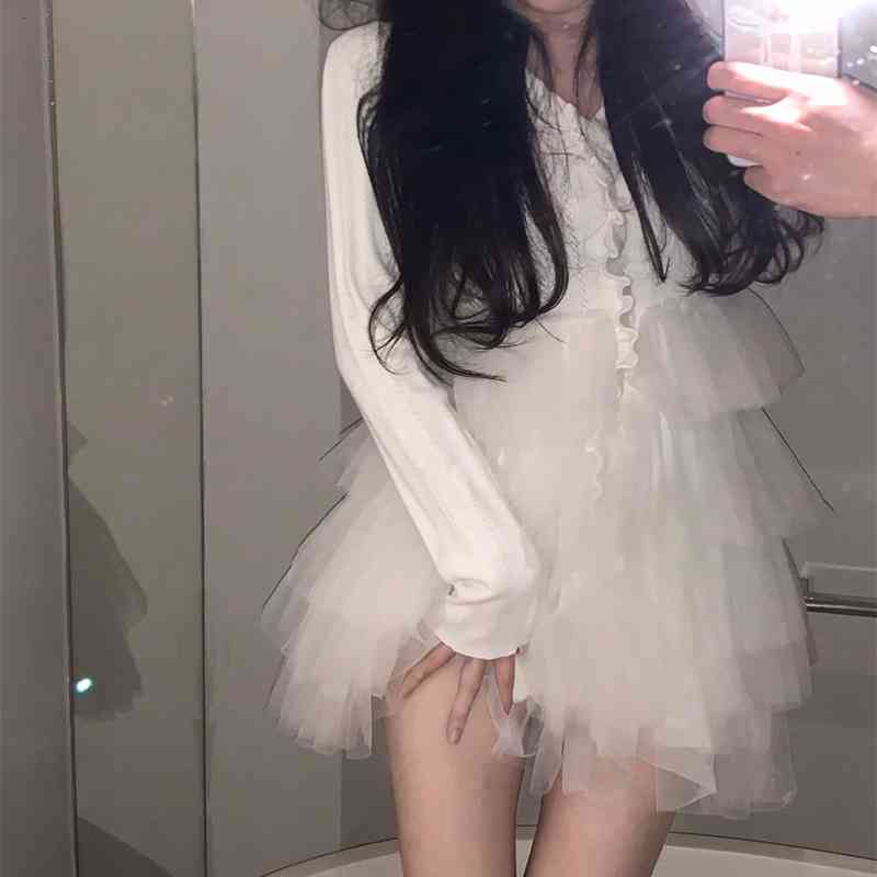 Kawaii Dress Spring Ins Fashion V-neck Single Breast Long Sleeves Mesh Stitching Solid Sweet Female Dresses, Black;gray
Kawaii Dress Spring Ins Fashion V-neck Single Breast Long Sleeves Mesh Stitching Solid Sweet Female Dresses, Black;gray