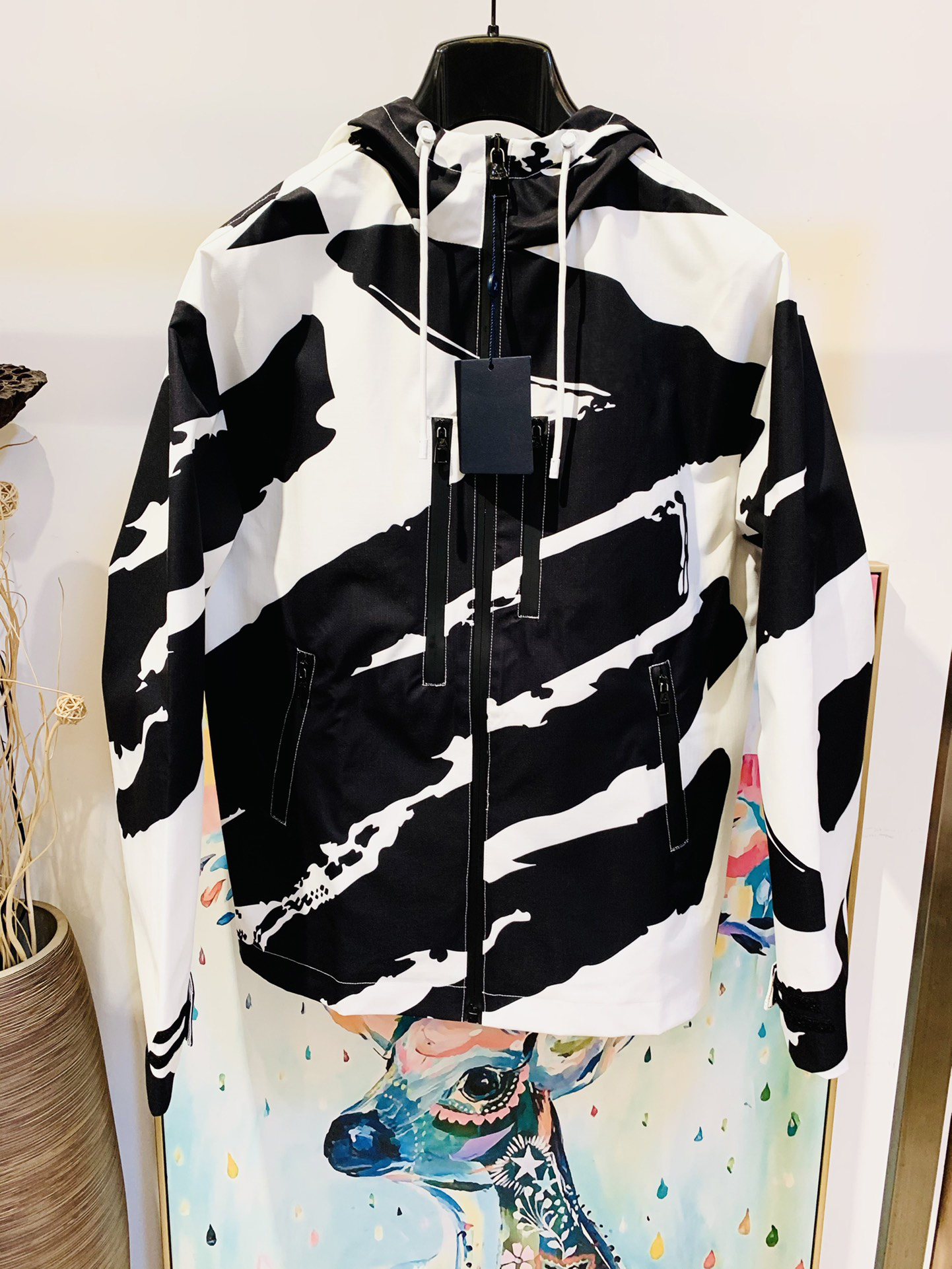 2021 high end men windbreaker coat fashion patchwork color design US size loose version beautiful mens luxury zipper jacket, Multi
2021 high end men windbreaker coat fashion patchwork color design US size loose version beautiful mens luxury zipper jacket, Multi
