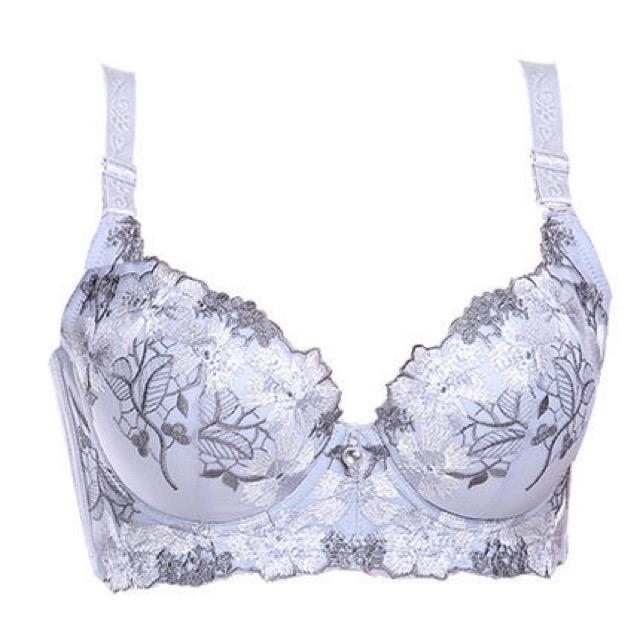 Bras Embroidery Gather Underwear Thin Cup Sexy Temptation CD Large Adjustable Bra 70 75 80B 85B 90C Size Floral Push Up, Red
Bras Embroidery Gather Underwear Thin Cup Sexy Temptation CD Large Adjustable Bra 70 75 80B 85B 90C Size Floral Push Up, Red