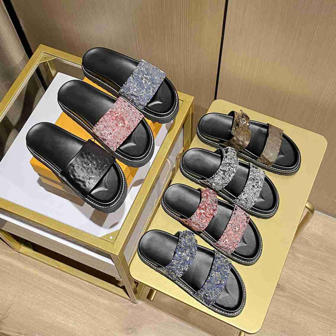 Metal buckle Womens Summer Half slippers Sandals Beach Slide Crocodile Skin Leather Flip Flops Sexy Heels Ladies Sandali Fashion Designs Orange Scuffs Shoes
Metal buckle Womens Summer Half slippers Sandals Beach Slide Crocodile Skin Leather Flip Flops Sexy Heels Ladies Sandali Fashion Designs Orange Scuffs Shoes