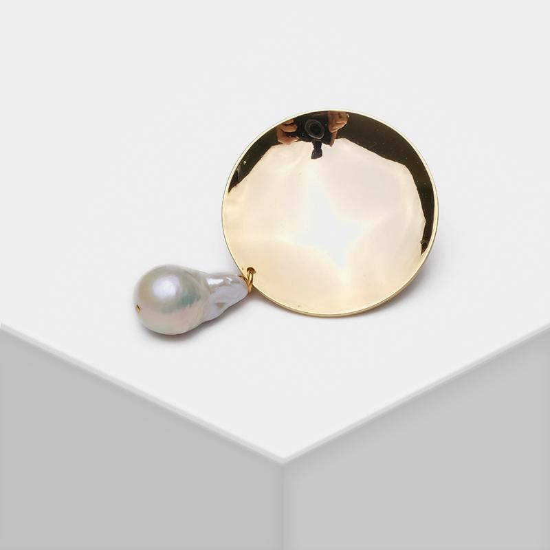 Pins, Brooches Amorita Boutique Mirror Round Exaggerated Brooch Natural Pearl Pendant, Gray
Pins, Brooches Amorita Boutique Mirror Round Exaggerated Brooch Natural Pearl Pendant, Gray