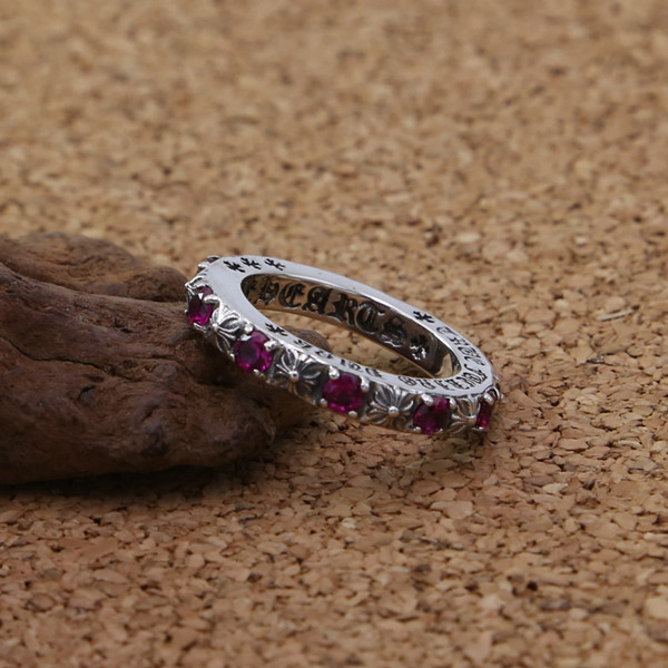 High quality 925 sterling silver handmade crosses band rings with red stones American European punk gothic style antique designer luxury jew
High quality 925 sterling silver handmade crosses band rings with red stones American European punk gothic style antique designer luxury jew