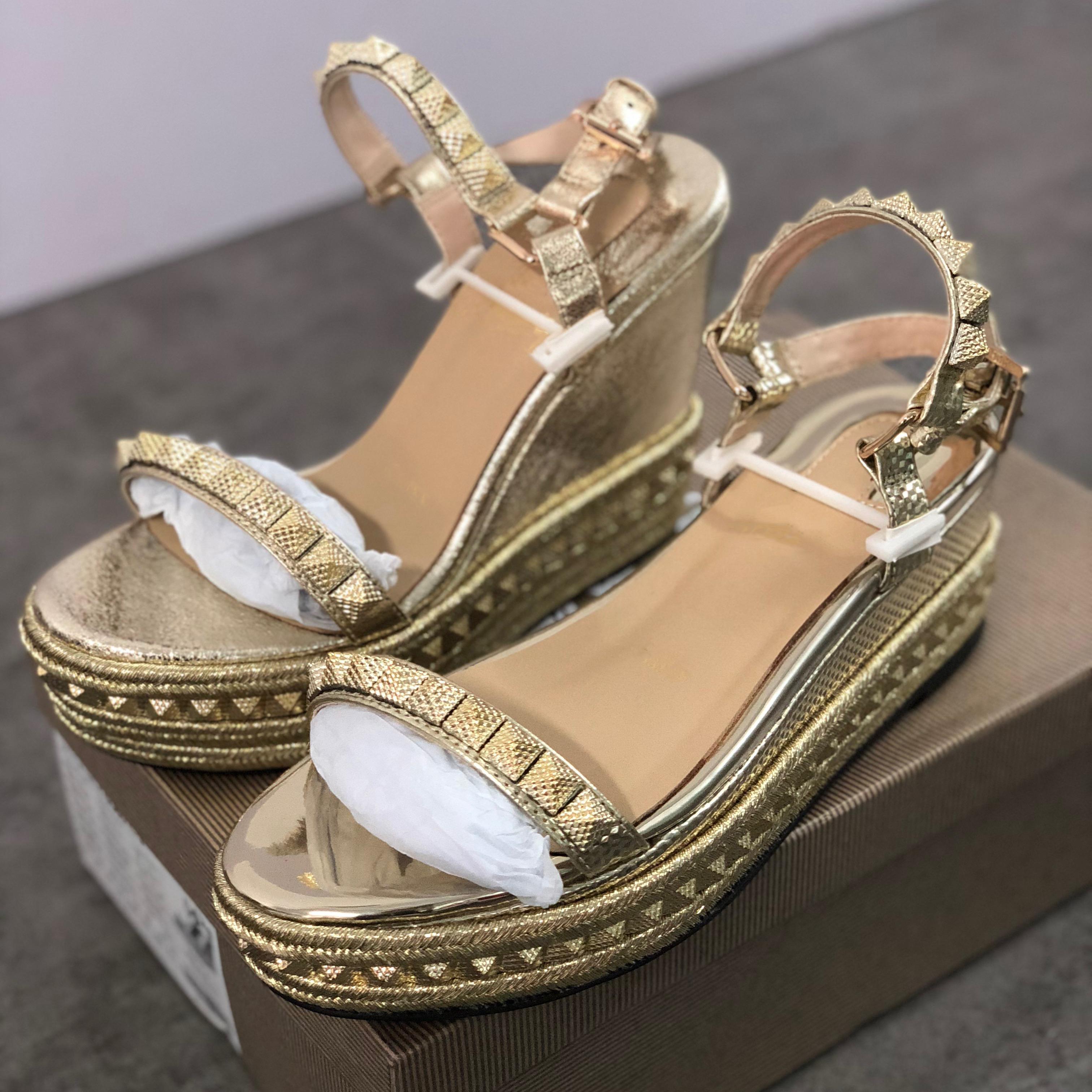 2021 Women High Heels Red Bottom Cataclou Studs Wedge Platform Sandals Fashion Ladies Sandals Summer Spike evn Size 5 14 LOUBOUTIN CHRISTIAN, Blue 
2021 Women High Heels Red Bottom Cataclou Studs Wedge Platform Sandals Fashion Ladies Sandals Summer Spike evn Size 5 14 LOUBOUTIN CHRISTIAN, Blue