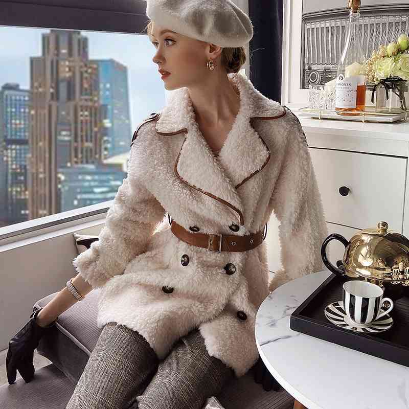 Dabuwawa Thick Real Wool Winter Women Fur Coat Warm Trendy Furry Female Coat Jacket Pocket Fur Outerwear Female DT1DFR012 210520