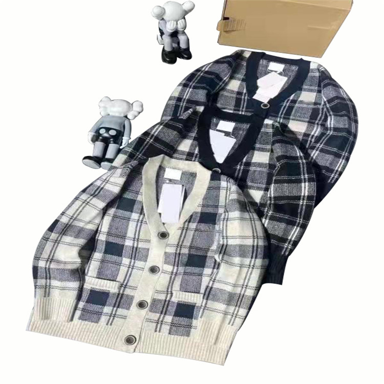 designer sweater men & women Vneck trend cardigan fashion pullover autumn and winter couples loose jacket,High-quality 22ss Men's Sweaters
designer sweater men & women Vneck trend cardigan fashion pullover autumn and winter couples loose jacket,High-quality 22ss Men's Sweaters