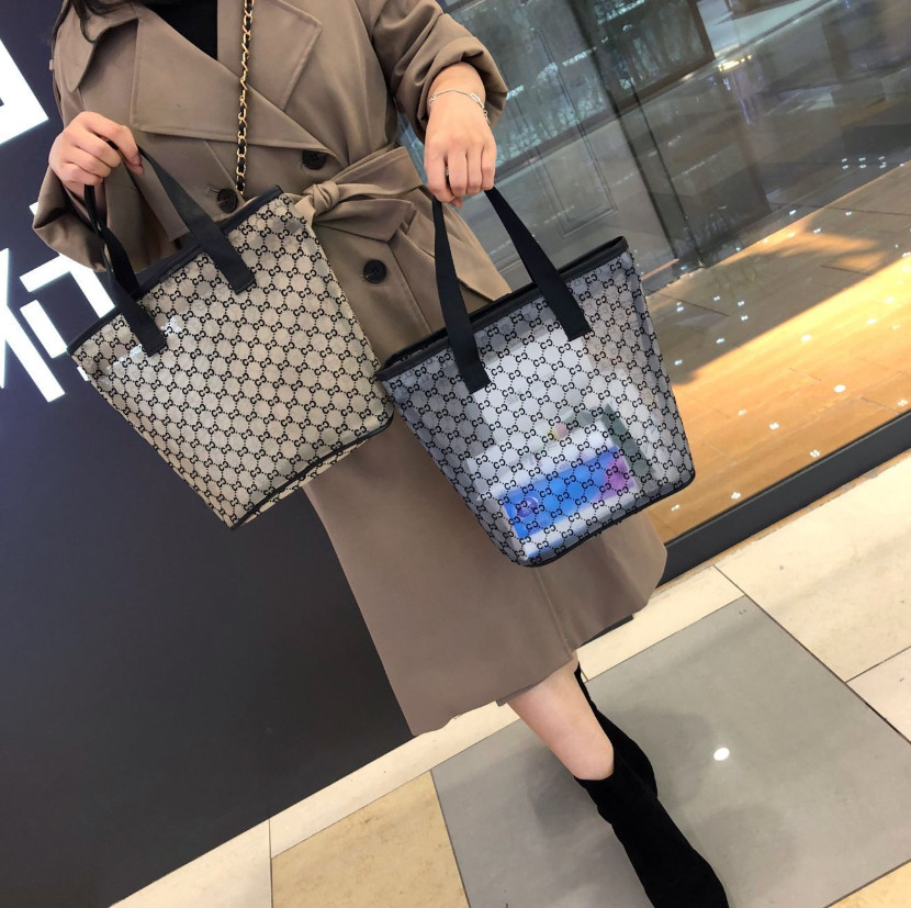Designer Big Kids transparent Mesh Handbag Girls letter Tote Bag luxury women large capacity Wash gargle beach Shopping Bags A7076, Black
Designer Big Kids transparent Mesh Handbag Girls letter Tote Bag luxury women large capacity Wash gargle beach Shopping Bags A7076, Black