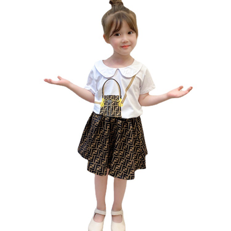 Retail/wholesale kids girls letter printed tracksuit 2pcs outfits set bag tshirt+ short skirt tracksuits children Designers Clothes, See the below
Retail/wholesale kids girls letter printed tracksuit 2pcs outfits set bag tshirt+ short skirt tracksuits children Designers Clothes, See the below