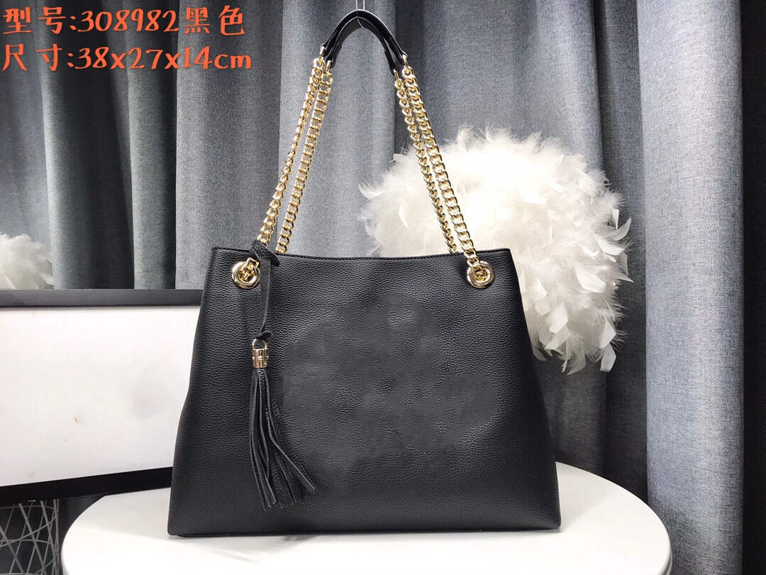 woman luxurys Designers Shoulder Bags fashion Real leather tassels Handbags messenger Classic logo Crossbody Bag Totes purse Wallets backpack, Black
woman luxurys Designers Shoulder Bags fashion Real leather tassels Handbags messenger Classic logo Crossbody Bag Totes purse Wallets backpack, Black