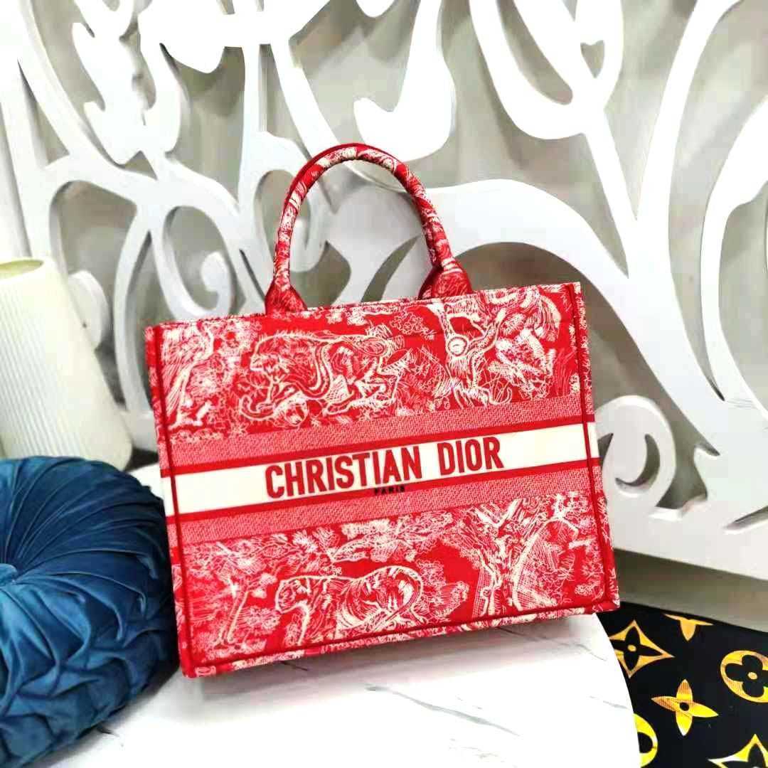 2021 new net red embroidered printing versatile hand big travel shopping tote Mommy bag Crossbody Bag Ysj
2021 new net red embroidered printing versatile hand big travel shopping tote Mommy bag Crossbody Bag Ysj