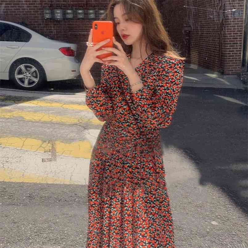 Vintage V-Neck Female Chiffon Dress Full Sleeve Midi Elegant Casual Floral Print Women Vestidos 210519, Photo color
Vintage V-Neck Female Chiffon Dress Full Sleeve Midi Elegant Casual Floral Print Women Vestidos 210519, Photo color