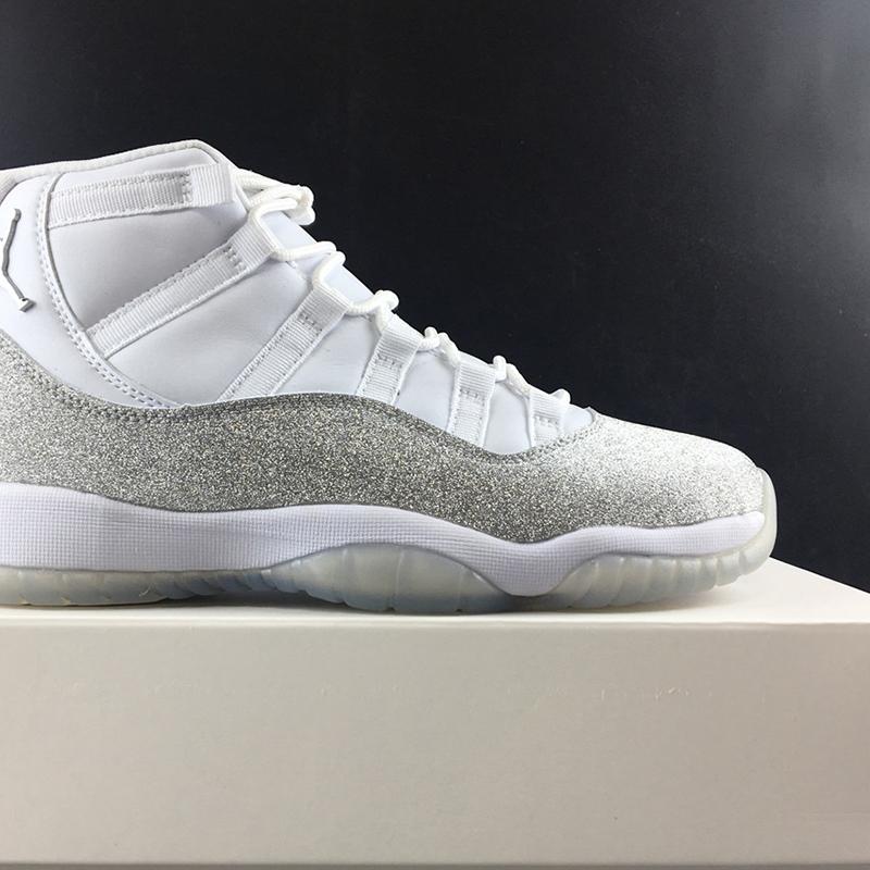 Air 11 Metallic Silver AR0715-100 11s XI White Women Men Sports Shoes Casual Sneakers Best Quality Trainers Kicks With Original Box
Air 11 Metallic Silver AR0715-100 11s XI White Women Men Sports Shoes Casual Sneakers Best Quality Trainers Kicks With Original Box