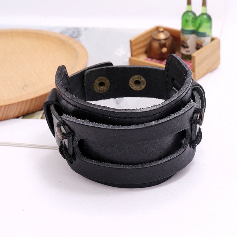 Accessories retro punk bracelets simple multi-layer men's jewelry European style leather bracelet
Accessories retro punk bracelets simple multi-layer men's jewelry European style leather bracelet