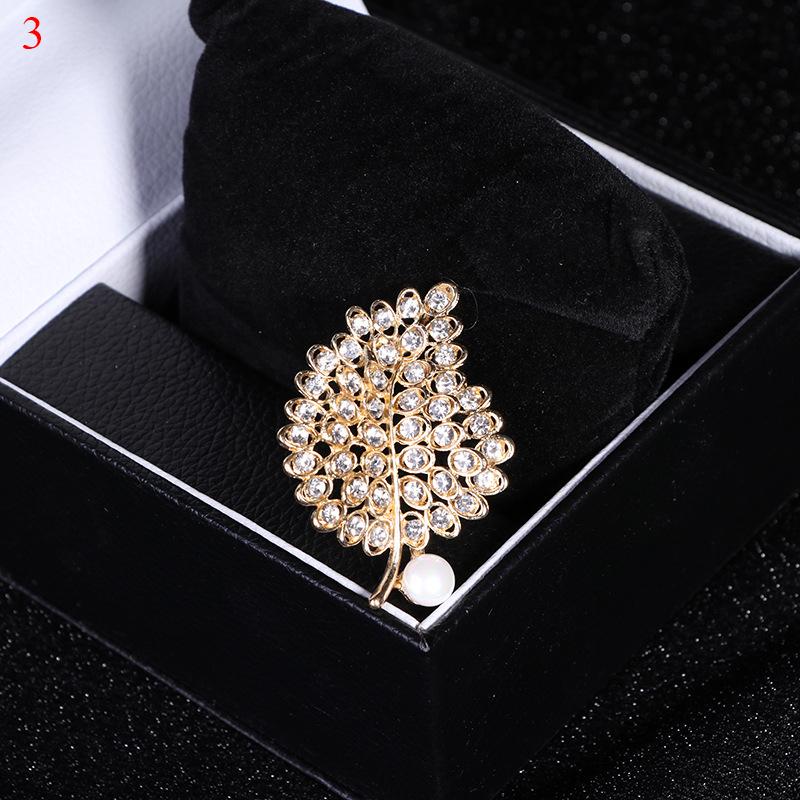 Pins, Brooches Fashion Jewelry High Quality Vintage Gold Brooch Pins Crystals Imitation Pearl Flower Snowflake Wedding Accessories, Gray
Pins, Brooches Fashion Jewelry High Quality Vintage Gold Brooch Pins Crystals Imitation Pearl Flower Snowflake Wedding Accessories, Gray