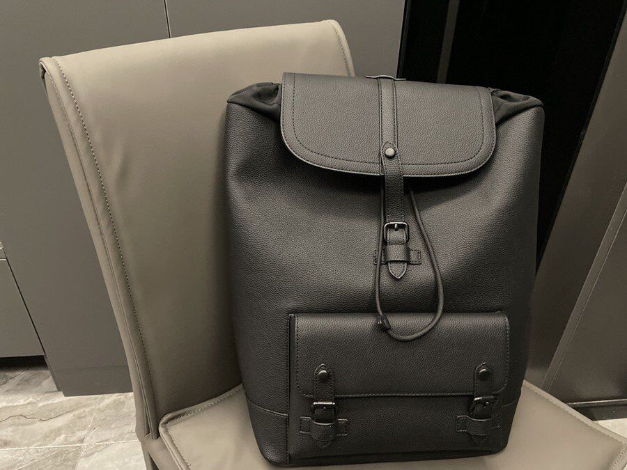 2021 NEW Men and women general Drawstring shoulder bags multi-functional large backpack production mountain leisure bag leather backpacks fashion bookbag, Black
2021 NEW Men and women general Drawstring shoulder bags multi-functional large backpack production mountain leisure bag leather backpacks fashion bookbag, Black