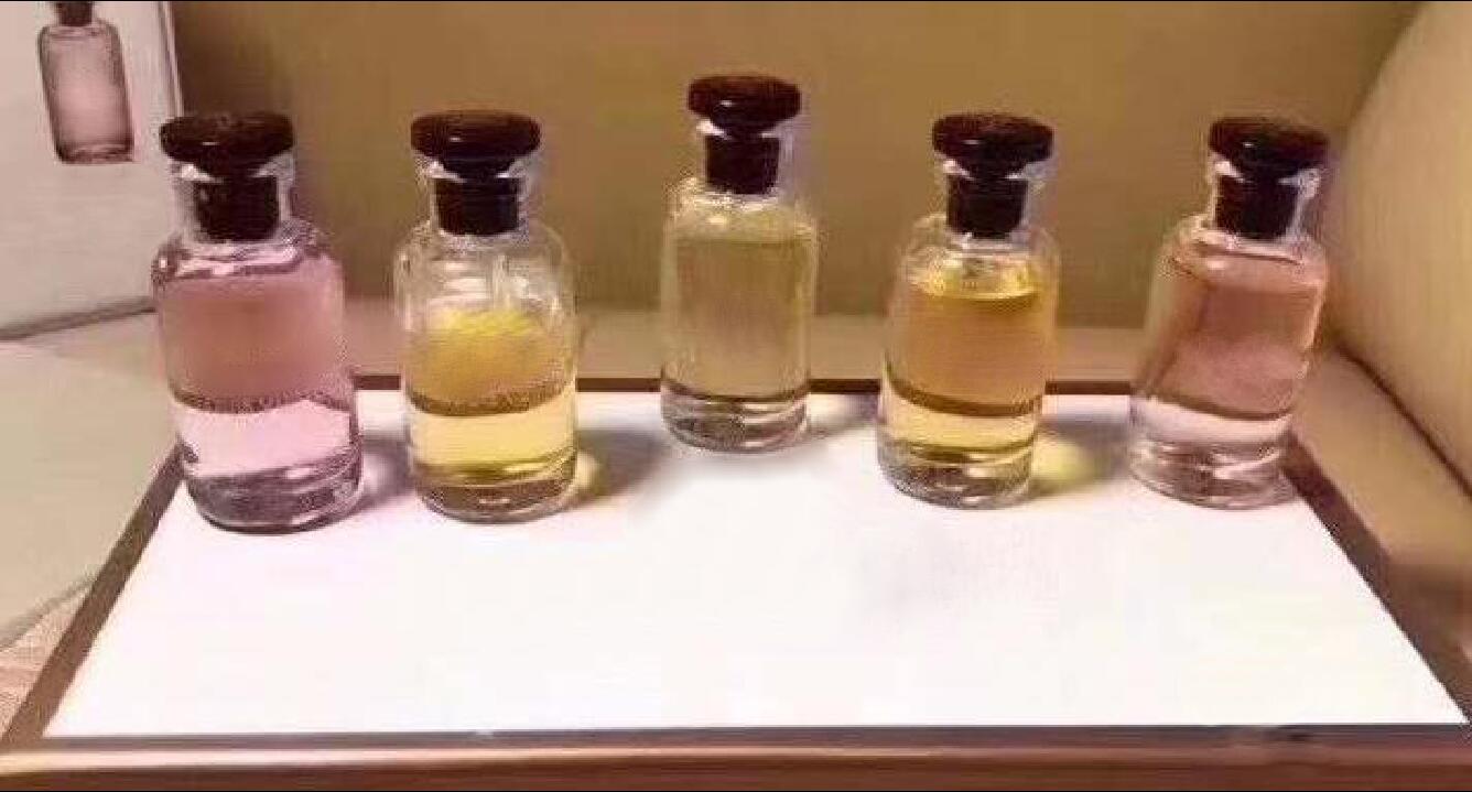 2021 High end brand FASHION 5 pcs set Attractive fragrance quality perfume long lasting fast
2021 High end brand FASHION 5 pcs set Attractive fragrance quality perfume long lasting fast
