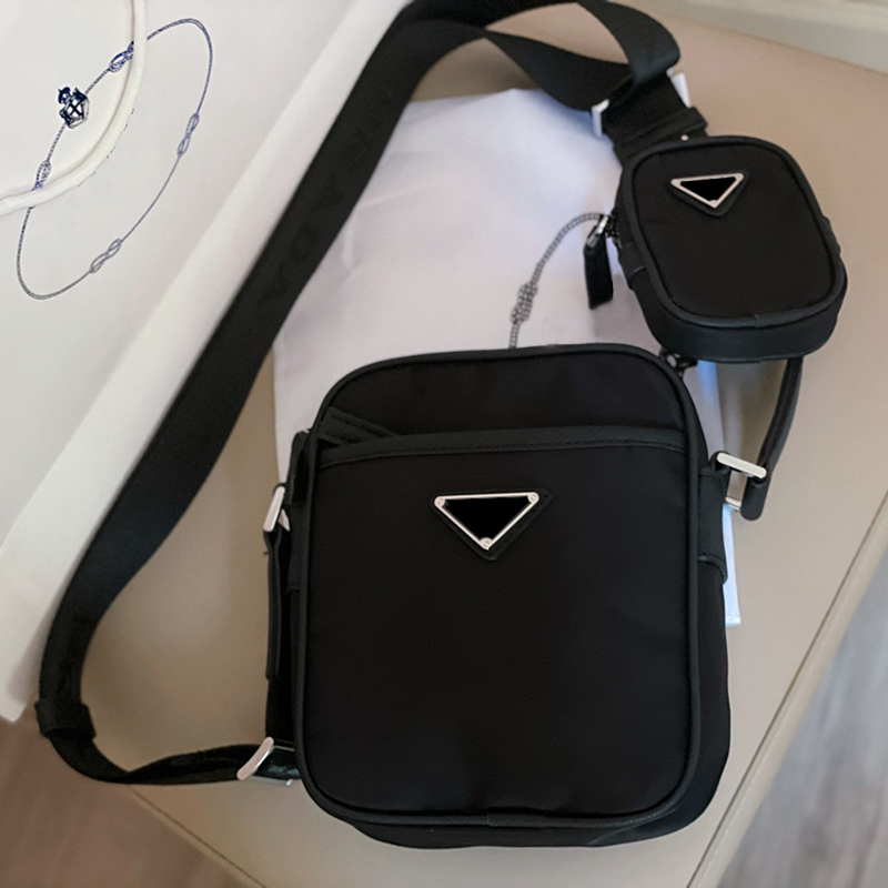 All-match Cross Body Luxurys Designers Crossbody Bags Fashion Shoulder Bag For Men Women Brand Triangle Nylon Sports Two In One 21052601XS
All-match Cross Body Luxurys Designers Crossbody Bags Fashion Shoulder Bag For Men Women Brand Triangle Nylon Sports Two In One 21052601XS