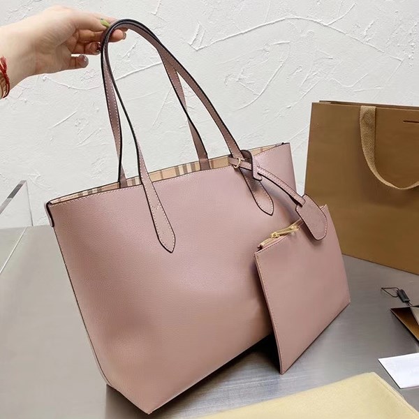 Classic designer shopping bags High capacity women's Tote with little pouch Fashionable plaid lining Pure color soft leather shoulder bags, Pink
Classic designer shopping bags High capacity women's Tote with little pouch Fashionable plaid lining Pure color soft leather shoulder bags, Pink