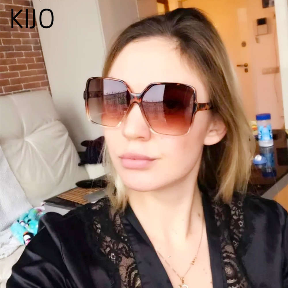 sunglasses 2019 New brand Vintage Classic plastic luxury sunglasses For Women Mirror Retro Outdoor Lentes De Sol Mujer, Black
sunglasses 2019 New brand Vintage Classic plastic luxury sunglasses For Women Mirror Retro Outdoor Lentes De Sol Mujer, Black