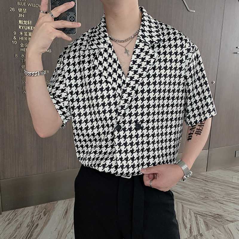 Summer Plaid Shirts Men Short Sleeve Loose Shirts Streetwear Social Party Chemise Homme Double Breasted Hip-hop Harajuku Top 210527
