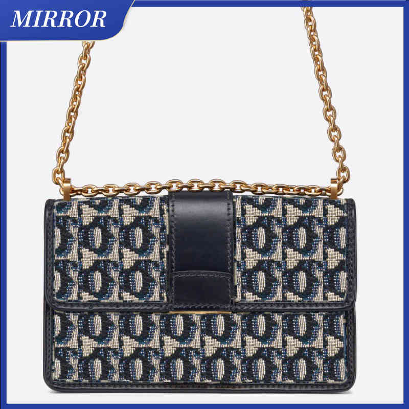 MIRROR TOP Quality Fashion Designer Shoulder Messenger Bag Classic Ladies Jacquard Fabric Flap Handbag With Vintage Gold Finish Metal Buckle, Blue
MIRROR TOP Quality Fashion Designer Shoulder Messenger Bag Classic Ladies Jacquard Fabric Flap Handbag With Vintage Gold Finish Metal Buckle, Blue