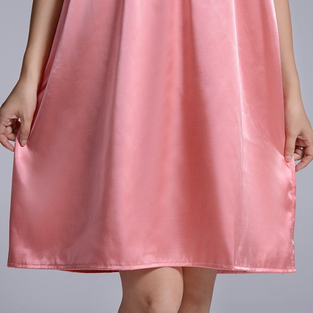 style spring and summer dress beauty salon Bath skirt bathrobe women's guest bra sweat steaming suit
style spring and summer dress beauty salon Bath skirt bathrobe women's guest bra sweat steaming suit