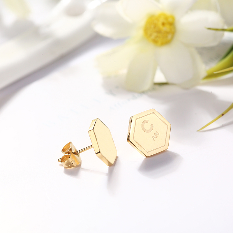 22ss 14style Stainless Steel Letters Stud Luxury Brand Designers 18K Gold Plated Earring Famous Women Crystal Rhinestone Pearl Earrings Wedding Party Jewelry
22ss 14style Stainless Steel Letters Stud Luxury Brand Designers 18K Gold Plated Earring Famous Women Crystal Rhinestone Pearl Earrings Wedding Party Jewelry