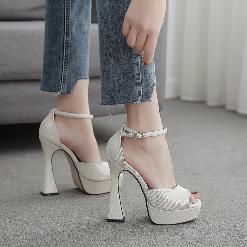 Fashion Women Sandals Pumps Platform Shoes Peep Toe Thick High Heels Ankle Strap Buckle Closed Party Big Size 41, Beige
Fashion Women Sandals Pumps Platform Shoes Peep Toe Thick High Heels Ankle Strap Buckle Closed Party Big Size 41, Beige