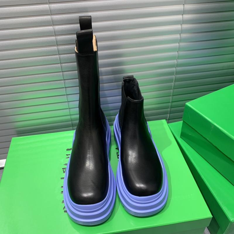 designer boots women shoes men brand logo leather material anti slip rubber sole colorful bottom luxury and comfort, high quality size 35-45, Luxury lavender
designer boots women shoes men brand logo leather material anti slip rubber sole colorful bottom luxury and comfort, high quality size 35-45, Luxury lavender