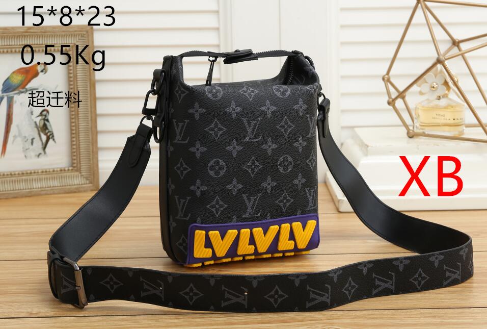 NEW Men Women Shoulder Bags canvas leather Designers Messenger Bag Famous Trip Postman Classic Handbag Briefcase Crossbody quality Wallet 02
NEW Men Women Shoulder Bags canvas leather Designers Messenger Bag Famous Trip Postman Classic Handbag Briefcase Crossbody quality Wallet 02