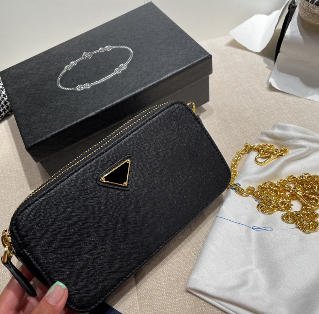 3A High Quality With Box Double zipper Women Shoulder Bags Cross grain calfskin Ladies Handbag Small Gold Chain Camera bag Famous Brand Crossbody 1008P, Red
3A High Quality With Box Double zipper Women Shoulder Bags Cross grain calfskin Ladies Handbag Small Gold Chain Camera bag Famous Brand Crossbody 1008P, Red
