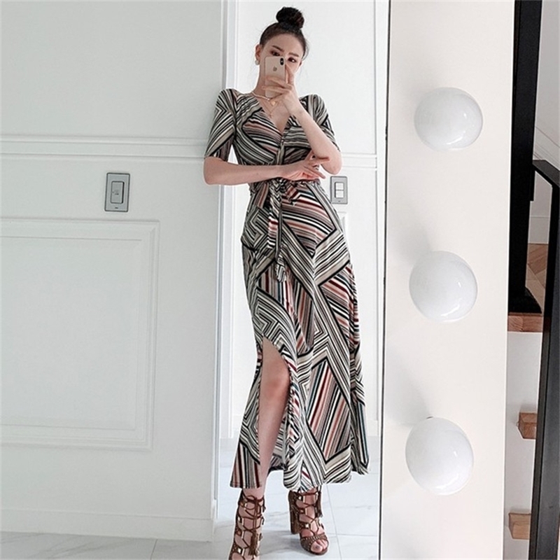 Boho Style Vinage Printing Straight Wrap Dress Women Bandage Ruched Draped Dresses Fashion Casual Split Long Vestidos 210603, Picture color
Boho Style Vinage Printing Straight Wrap Dress Women Bandage Ruched Draped Dresses Fashion Casual Split Long Vestidos 210603, Picture color