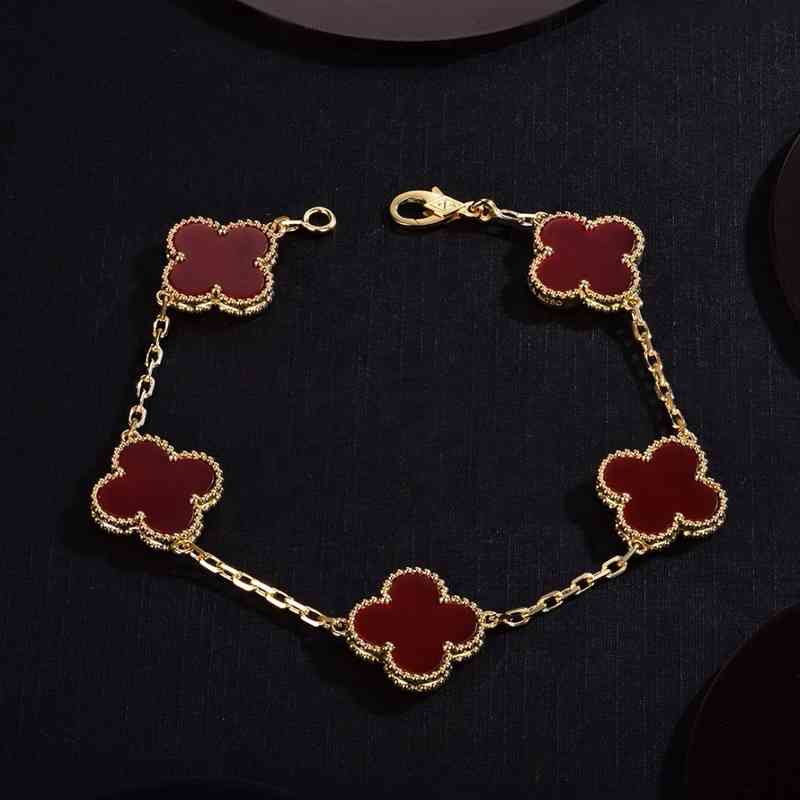 Fashion Jewelry S925 Sier Lucky Four Leaf Clover Diamond Bracelet Fritillary Agate Malachite Bracelet Hot Products, Golden;silver
Fashion Jewelry S925 Sier Lucky Four Leaf Clover Diamond Bracelet Fritillary Agate Malachite Bracelet Hot Products, Golden;silver