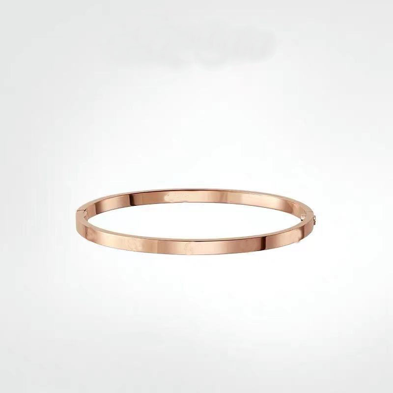 Luxury classic 2021 stainless steel bangle screwdriver narrower version with more temperament and beautiful packaging gift box
Luxury classic 2021 stainless steel bangle screwdriver narrower version with more temperament and beautiful packaging gift box
