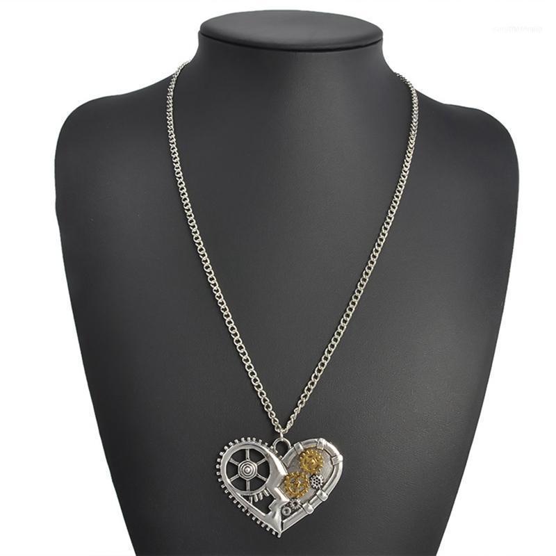 European And American Fashion Love Necklace Punk Heart-shaped Mechanical Gear Titanium Steel Necklace1
European And American Fashion Love Necklace Punk Heart-shaped Mechanical Gear Titanium Steel Necklace1