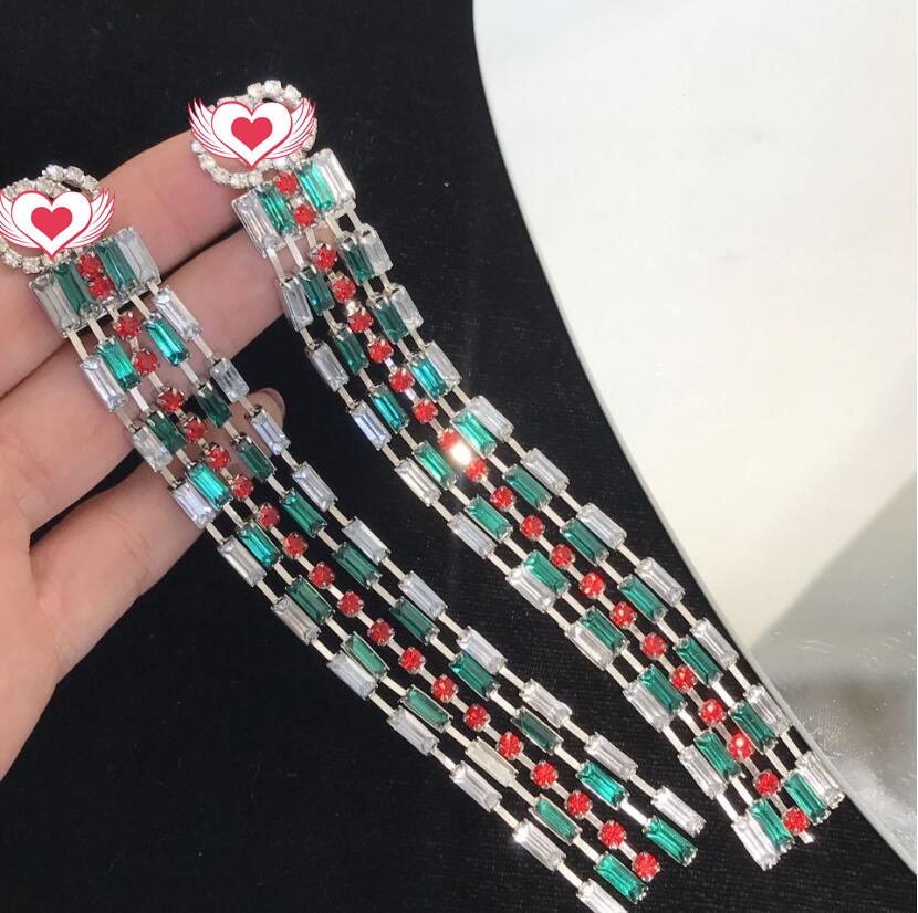 Niche design celebrity letter Dangle & chandelier temperament exaggerated long color rhinestone personality tassel earrings high quality fast delivery
Niche design celebrity letter Dangle & chandelier temperament exaggerated long color rhinestone personality tassel earrings high quality fast delivery