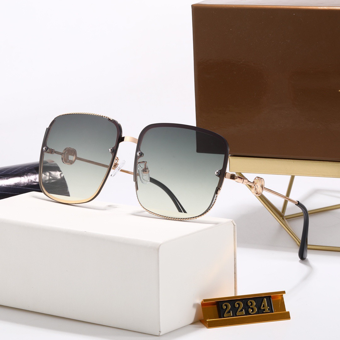 Brand Designer Square Summer Style Women Sunglasses Ladies Full Frame UV Protection Fahion Mixed Color Come With Box
Brand Designer Square Summer Style Women Sunglasses Ladies Full Frame UV Protection Fahion Mixed Color Come With Box