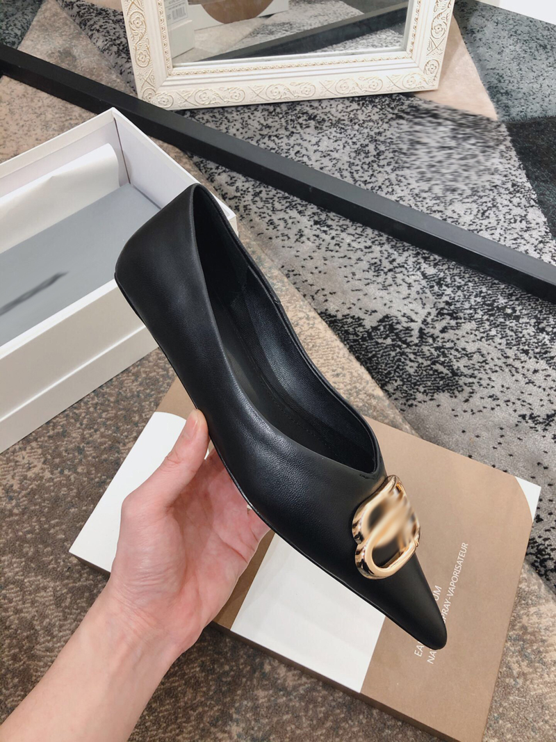 2021 Good Quality Fashion Women Luxurys Designers Shoes Designer Sandals Womens Luxury High Heels Sandal Dress Shoess With Box Size 35-41 -H527, Black
2021 Good Quality Fashion Women Luxurys Designers Shoes Designer Sandals Womens Luxury High Heels Sandal Dress Shoess With Box Size 35-41 -H527, Black
