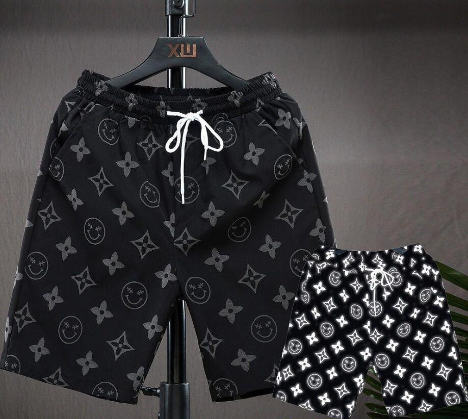 Hip Hop Reflect Pant Male Summer Printed Shorts Casual wear Beach Style Vocation Sports Short Pants
Hip Hop Reflect Pant Male Summer Printed Shorts Casual wear Beach Style Vocation Sports Short Pants