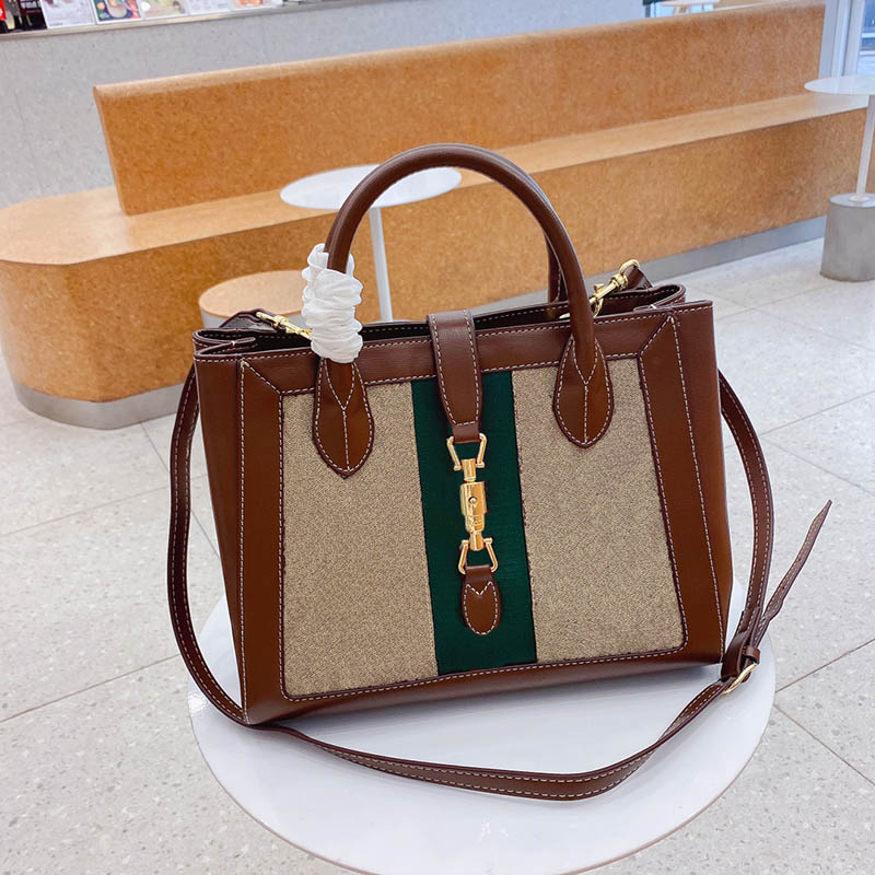 latest luxury handbags fashion brand Shoulder Bags Milan designer women bag size 30*12*23cm
latest luxury handbags fashion brand Shoulder Bags Milan designer women bag size 30*12*23cm