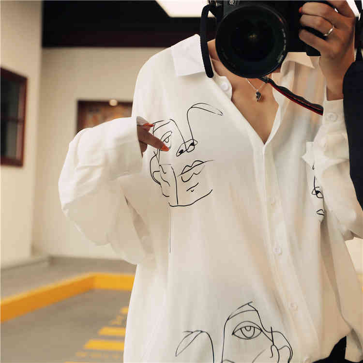 Retro Women Shirts White Shirt Face Print Loose Blouses Cotton Long Sleeve Top Blouse Lady Spring Summer All Match 210513