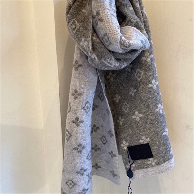 Designer Scarves Unisex style cashmere scarf gentleman wool mens womens winter shawl fringed Classic pattern soft shawls Gift Grey Blue 2021, Blue;gray
Designer Scarves Unisex style cashmere scarf gentleman wool mens womens winter shawl fringed Classic pattern soft shawls Gift Grey Blue 2021, Blue;gray