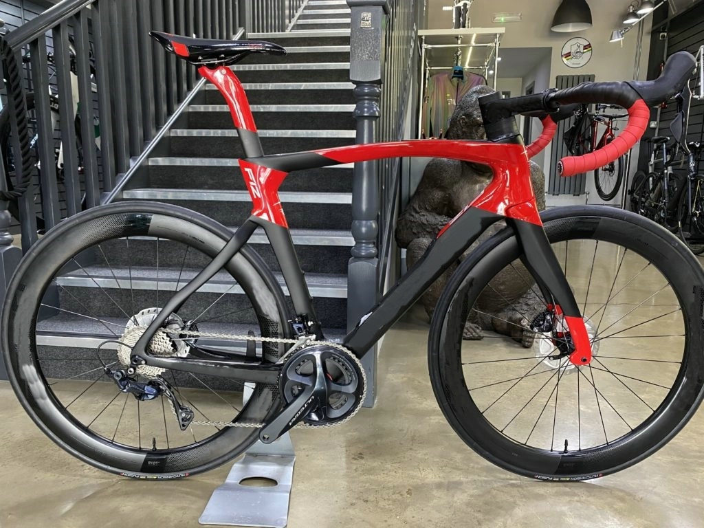 Carbon disc Complete Bike 1K With 105 R7020 Groupset 50mm wheelset bg7