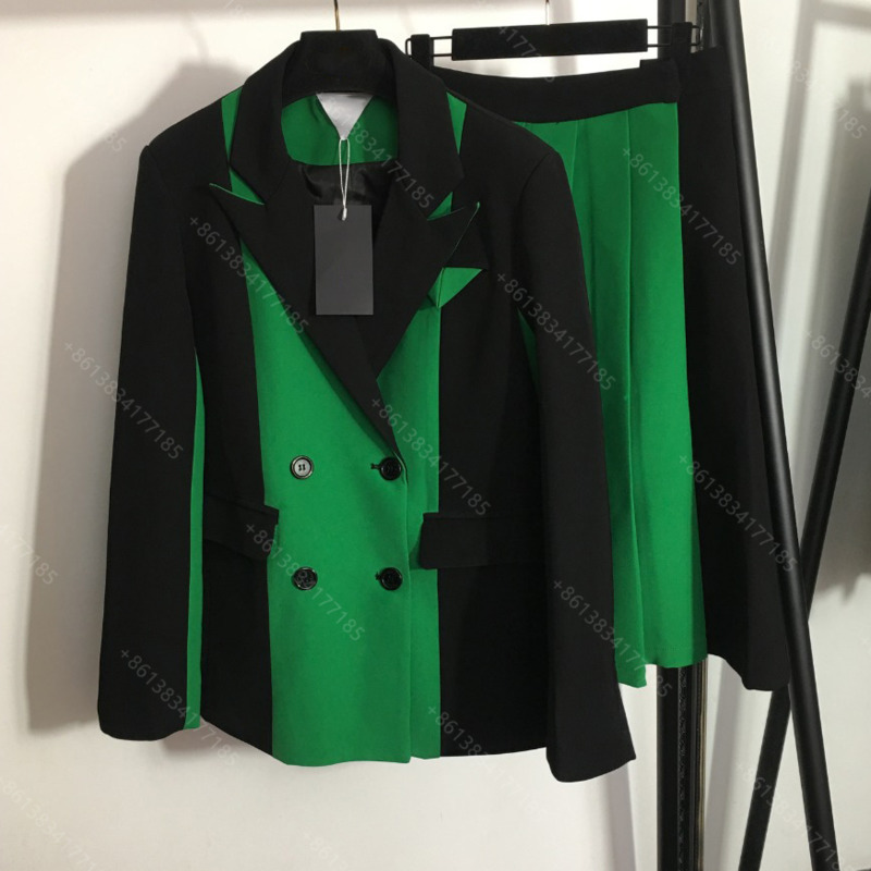 2021ss brand women lapel suit dress suit high-end high-waist pleated skirt casual ladies two-piece brand winter designer clothes womens b1
2021ss brand women lapel suit dress suit high-end high-waist pleated skirt casual ladies two-piece brand winter designer clothes womens b1