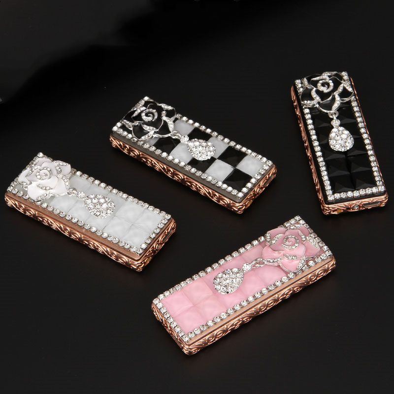 Bing USB Charging ighter Cigarette Case Creative Meta Rhinestone Diamond Windproof Sim ight Utra-thin Fashion Women Gifts
Bing USB Charging ighter Cigarette Case Creative Meta Rhinestone Diamond Windproof Sim ight Utra-thin Fashion Women Gifts