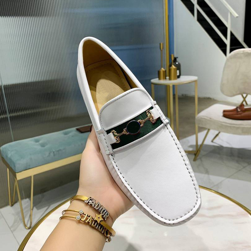 fashion High Qulaity Men Women comfortable Designers Shoes spring and fall White Leather Blue Belt Designer Casual Shoe With Box size 38-46, 16
fashion High Qulaity Men Women comfortable Designers Shoes spring and fall White Leather Blue Belt Designer Casual Shoe With Box size 38-46, 16