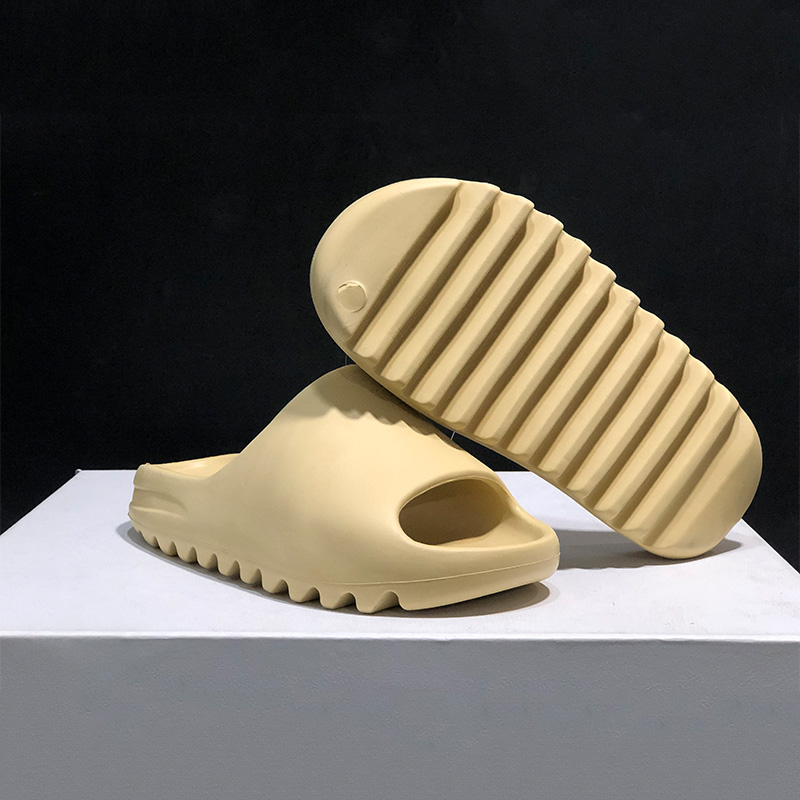 Cool slippers Shoes desert sand bone resin earth brown mens womens slide Fashion summer foam runner triple black Ararat orange sandles size 36-45, Color 5
Cool slippers Shoes desert sand bone resin earth brown mens womens slide Fashion summer foam runner triple black Ararat orange sandles size 36-45, Color 5