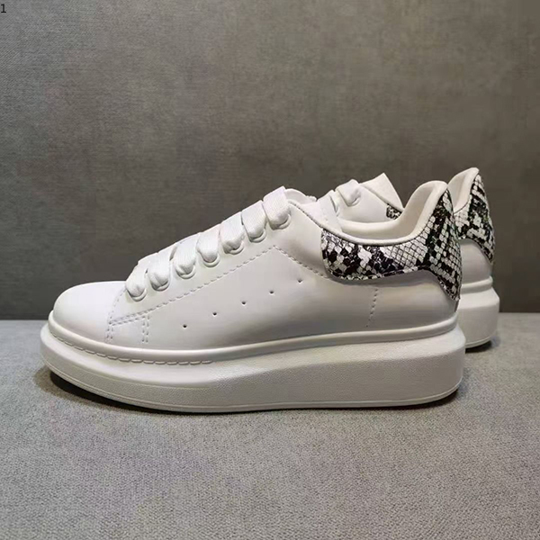 Dio 2021 Top Quality Shoes Women Mens Trainers Leather Platform Shoe Flat Casual Party Espadrilles Vintage Suede Sneakers mkj004
Dio 2021 Top Quality Shoes Women Mens Trainers Leather Platform Shoe Flat Casual Party Espadrilles Vintage Suede Sneakers mkj004