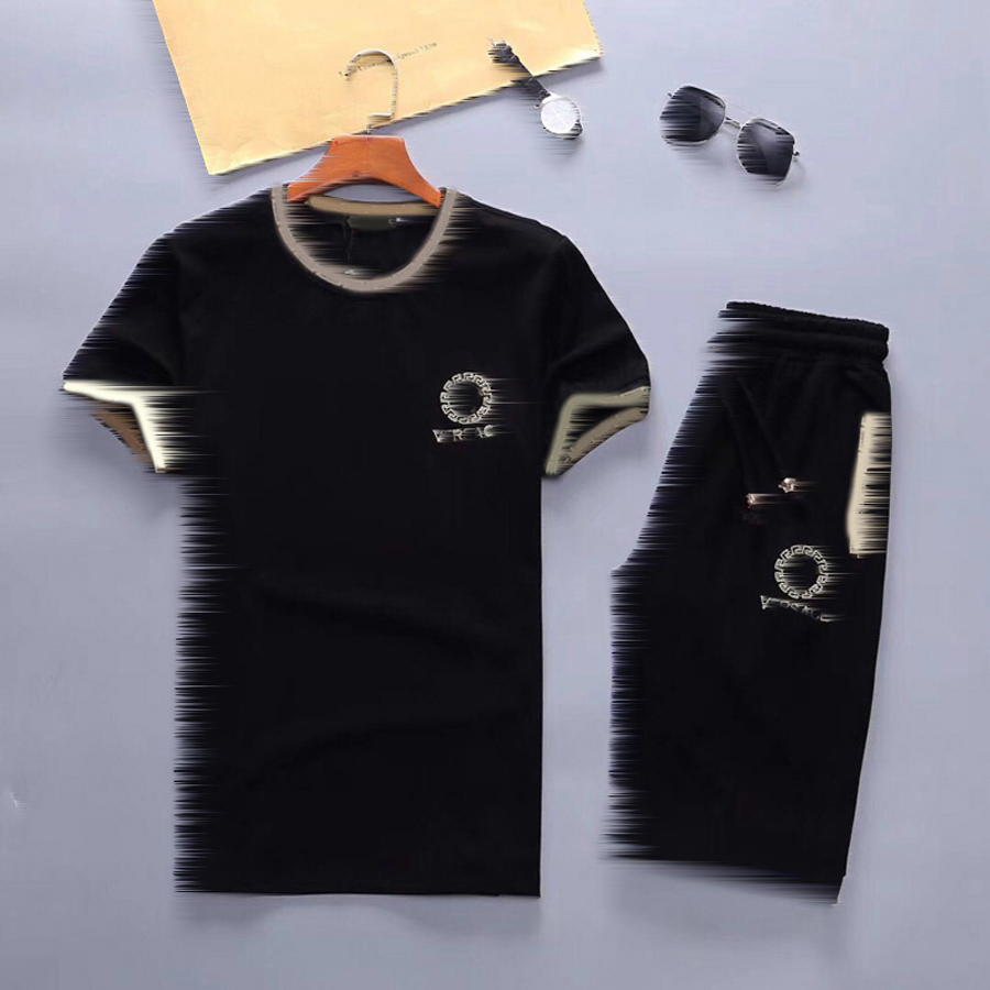 2021 Mens Tracksuit Letters Embroidery Summer Fashion Sportswear Short Sleeves Pullover Jogger Pants Suits O-Neck Sportsuit
2021 Mens Tracksuit Letters Embroidery Summer Fashion Sportswear Short Sleeves Pullover Jogger Pants Suits O-Neck Sportsuit
